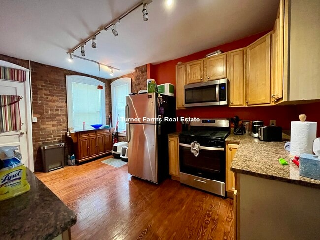 19 Netherlands Rd unit 1, Brookline, MA 02445 - photo 2