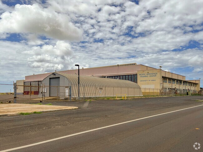 Kalaloa airport hangers in Kapolei support numerous small aircrafts.