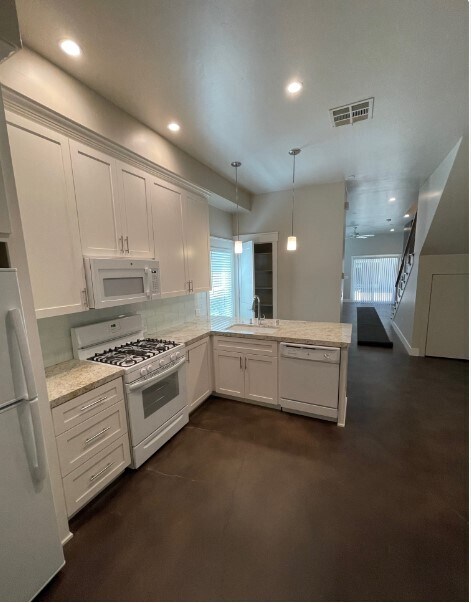 2215 Q St, Sacramento, CA 95816