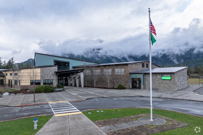 Twin Falls Middle School welcomes Wilderness Rim students each year.