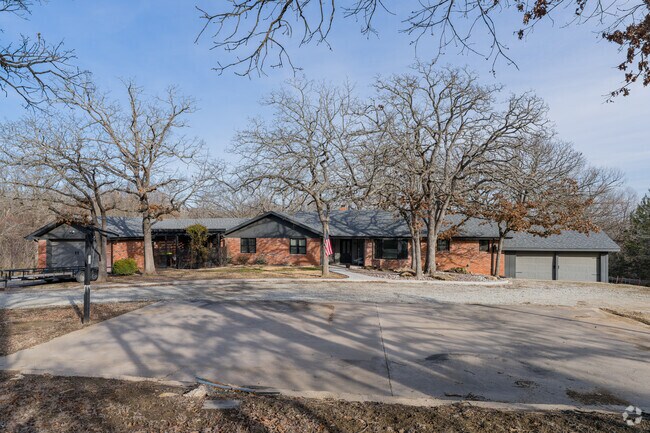 Homes in Ada with plantation-style designs cost between $500,000 and $800,000.