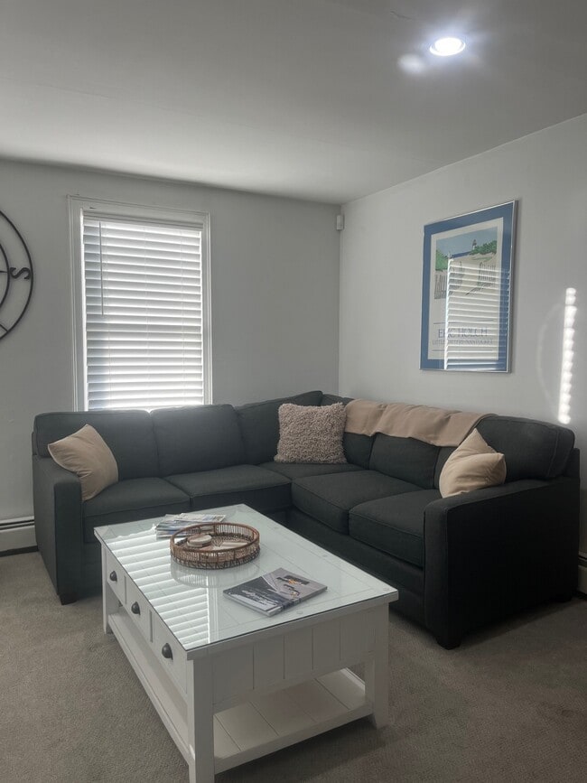 404 Thames St unit 3, Newport, RI 02840 - photo 4