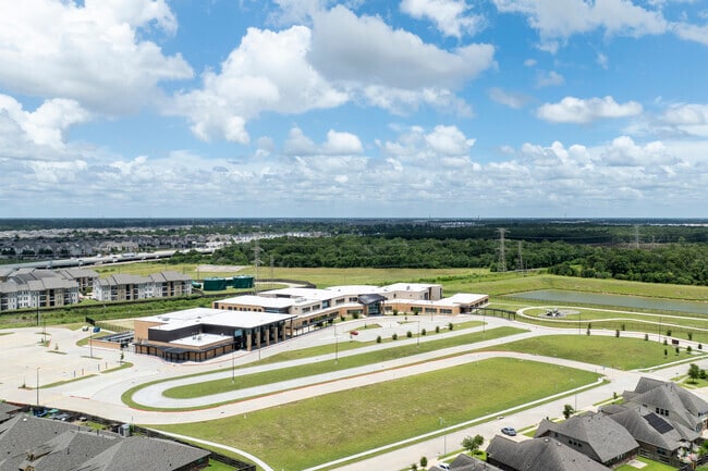 Autumn Creek Elementary School  serves students from pre-k to 5th grade.