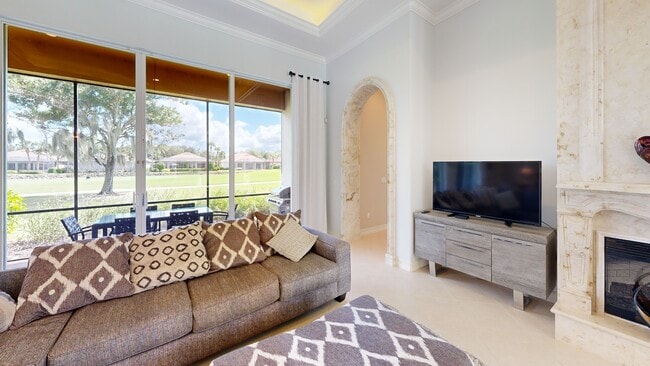 8894 Shenendoah Cir, Naples, FL 34113 - photo 2