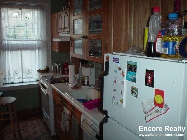 56 Queensberry St unit 16, Boston, MA 02215 - photo 1