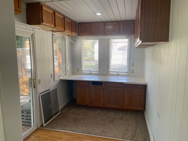 317 S Market St, Nixa, MO 65714 - photo 4