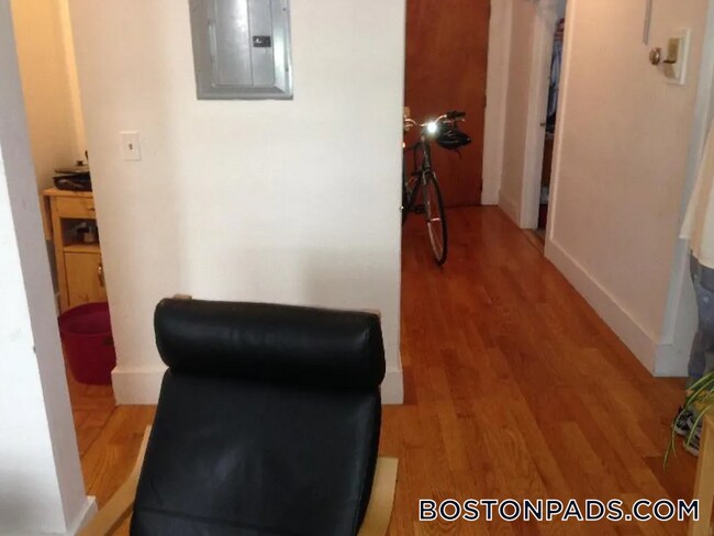 35 Brookline St unit 4, Cambridge, MA 02139 - photo 6