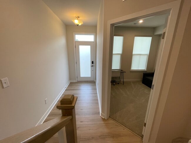 3121 Coquina Ln, Charlotte, NC 28206 - photo 4