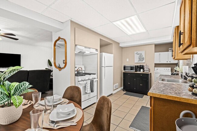 1019 E Hayes Ave unit ID1032331P, Hazel Park, MI 48030 - photo 5