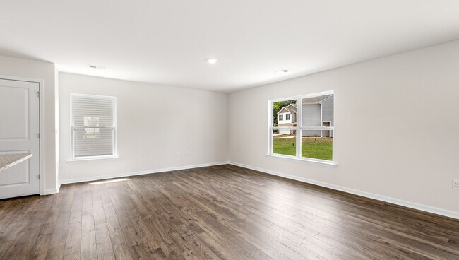 2296 Springview Ct unit 36208979, Boiling Springs, SC 29316 - photo 6