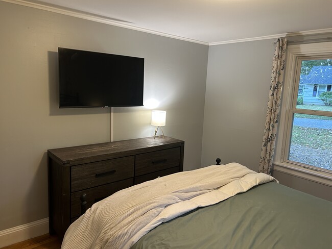 8 Pine Rd, Falmouth, ME 04105 - photo 6