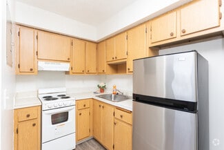 72 Town Square, Lima, OH 45801