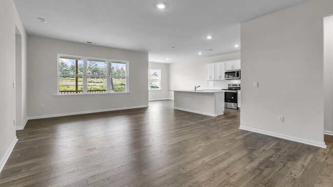 3120 Platinum Cir, West End, NC 27376 - photo 3