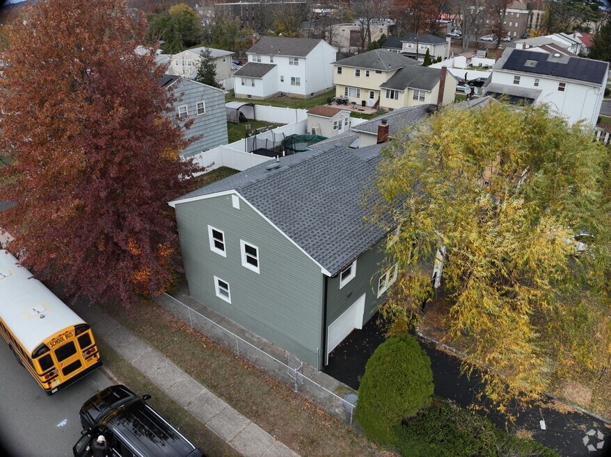 920 Peach Tree Rd, Union, NJ 07083 - photo 2