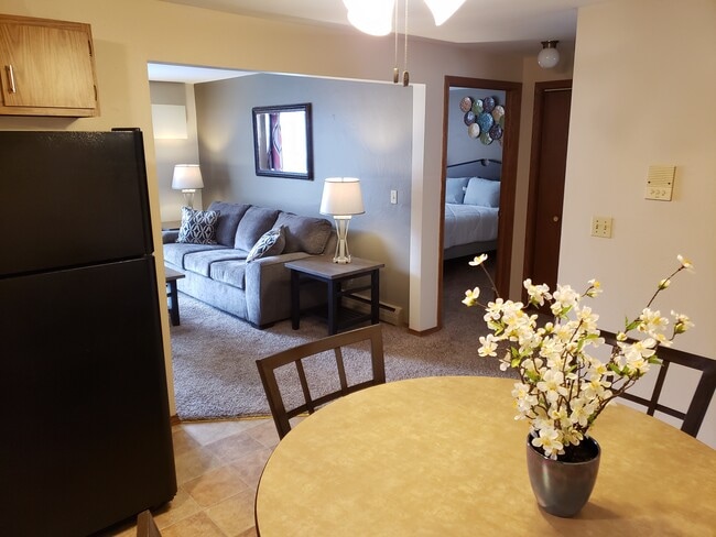 Linden Pointe - Leased Residences, Green Bay, WI 54311 - photo 3