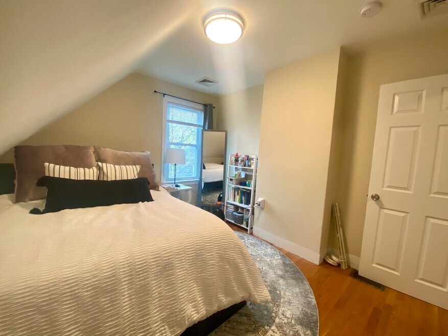18 Chandler St unit 2, Somerville, MA 02144 - photo 1
