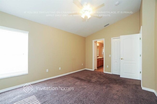 12720 Lake Vista Dr, Gibsonton, FL 33534 - photo 6