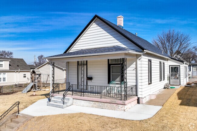 Single-floor homes are common in South Central Omaha.