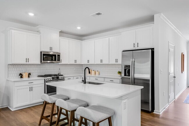 8733 Malmesbury Ln, Wake Forest, NC 27587 - photo 6