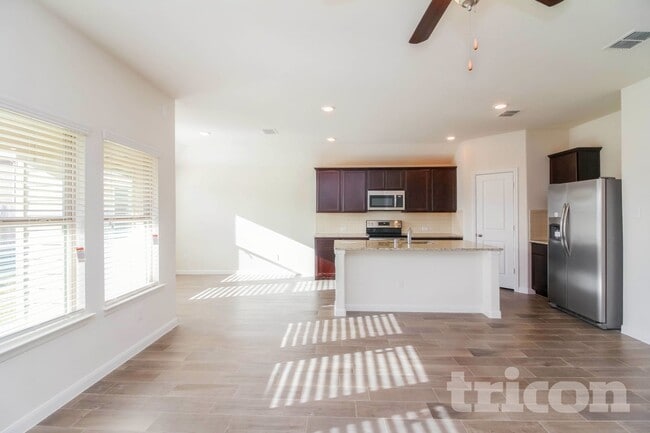 108 Morning Star Ln, Waxahachie, TX 75165 - photo 3