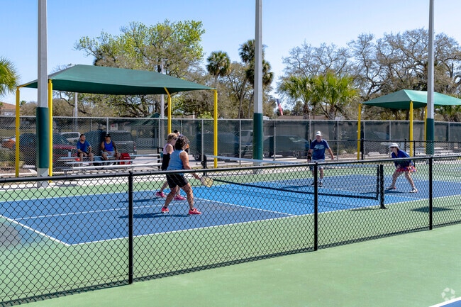 Pictona is a popular spot for pickleball in Neighborhood K.
