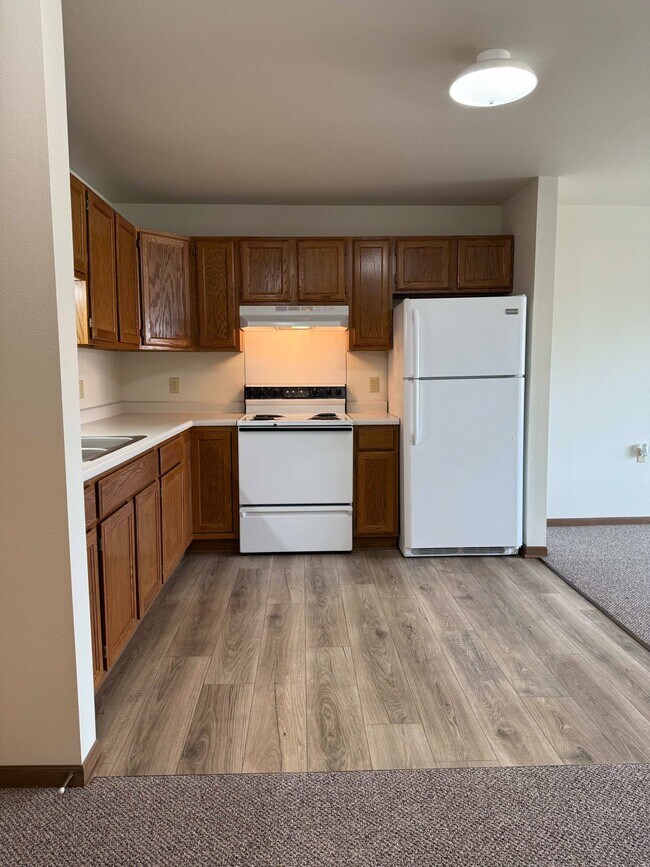 840 Weinert Rd Unit 209, West Bend, WI 53095