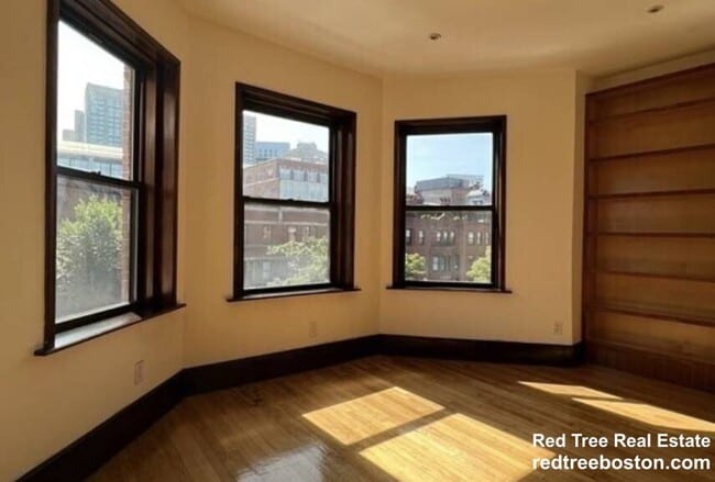 30 Gloucester St, Boston, MA 02115 - photo 4