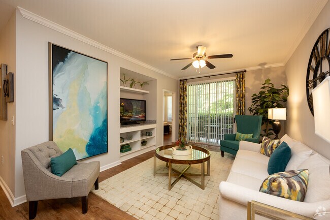 2BR, 2BA - 1,228SF - Living Room