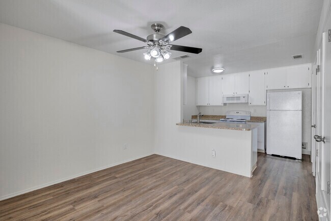 2BR, 1.5BA - 1040 SF - Dining Room