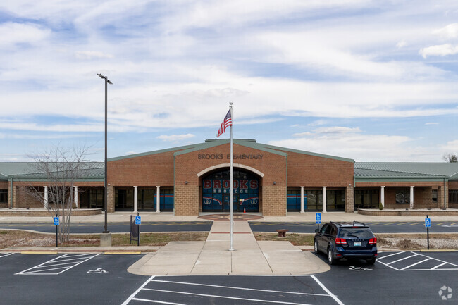 Brooks Elementary School, Rankings & Reviews - Homes.com