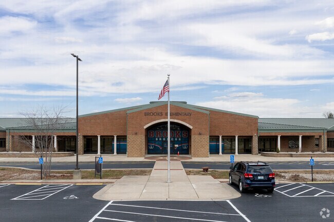 Brooks Elementary School has students in PK, K-5th grade.