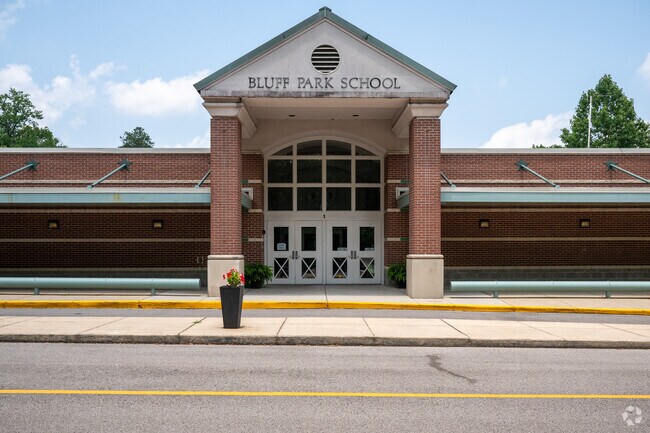 Bluff Park Elementary serves students in Pre-K through 5th grade.
