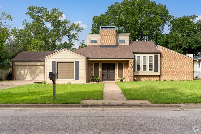 Briarcrest homes have unique architectural designs specific to the late ’70s and early '80s.