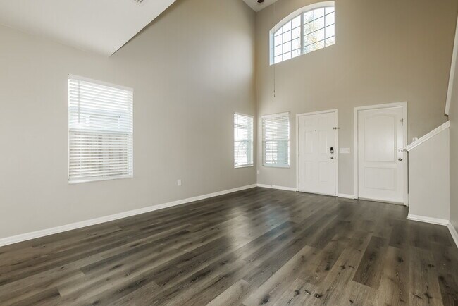 12527 Evington Point Dr, Riverview, FL 33579 - photo 4