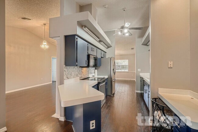 1093 Dunlap Ave, Spring Hill, FL 34609 - photo 4