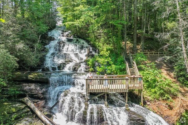 Vogel State Park is a 233-acre state park located at the base of Blood Mountain in Blairsville.