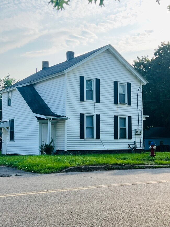 912 Culverton Rd, Rome, NY 13440