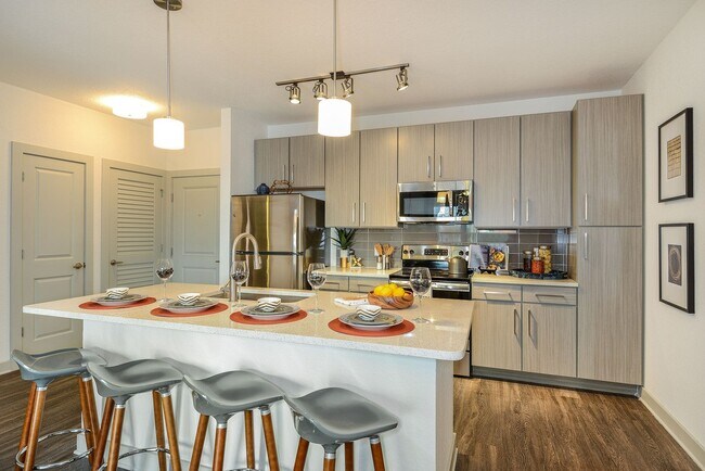 Grady Square, Tampa, FL 33607 - photo 6