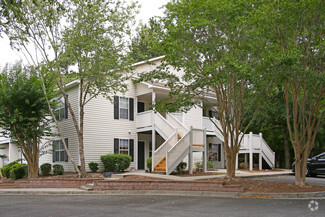 1574 Baytree Rd, Valdosta, GA 31602