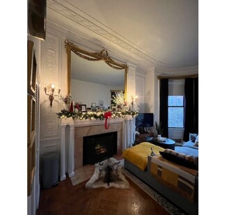 464 Beacon St, Boston, MA 02115