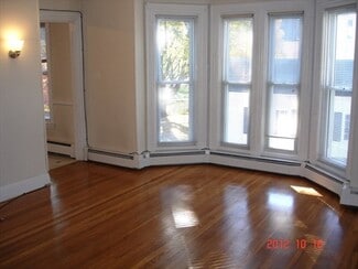 13 Capron St Unit 2, Uxbridge, MA 01569