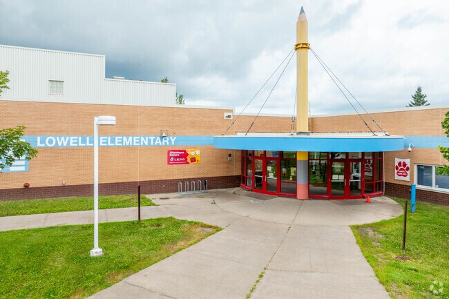 The student population at Lowell Elementary is 46% female and 54% male.