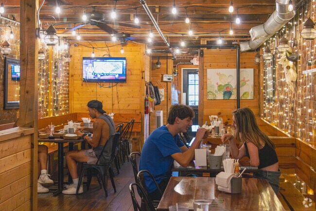 Magnolia's Tacos & Tequila serves up authentic Mexican cuisine near Harmony Hills.