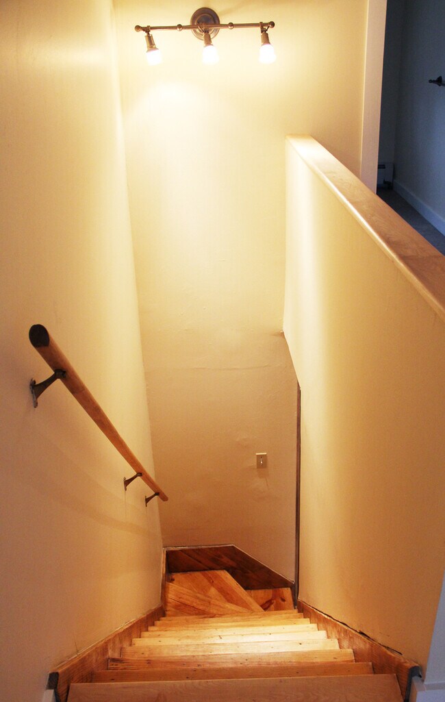 63 Peru St unit 1, Burlington, VT 05401 - photo 5