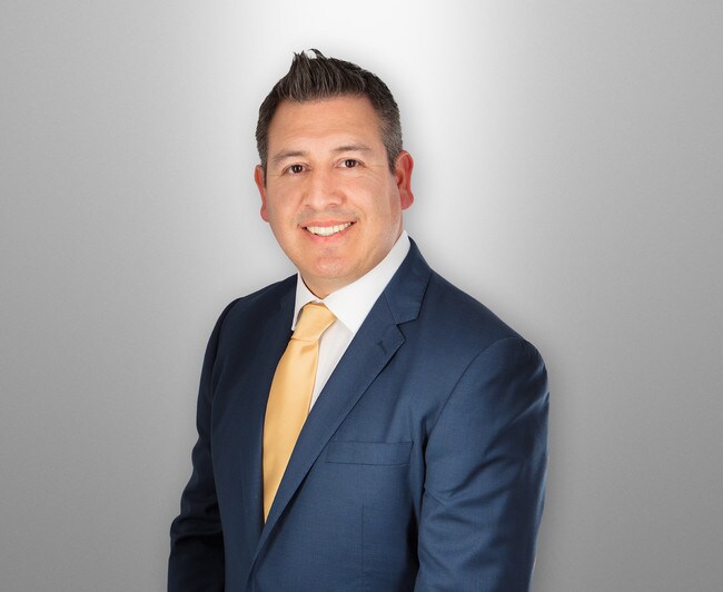 Agent Photo