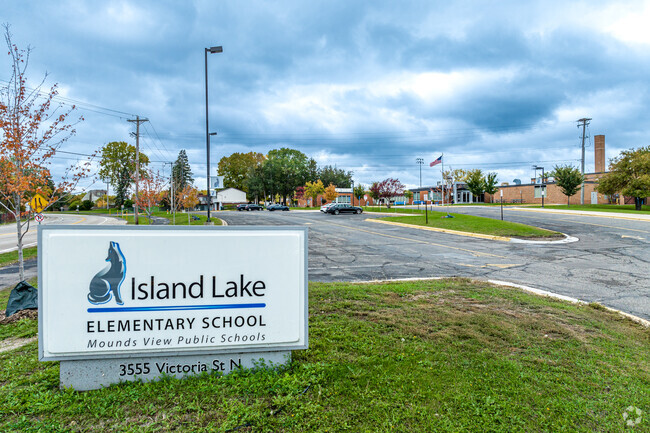 Island Lake Elementary School, Shoreview Mn Rankings & Reviews - Homes.com