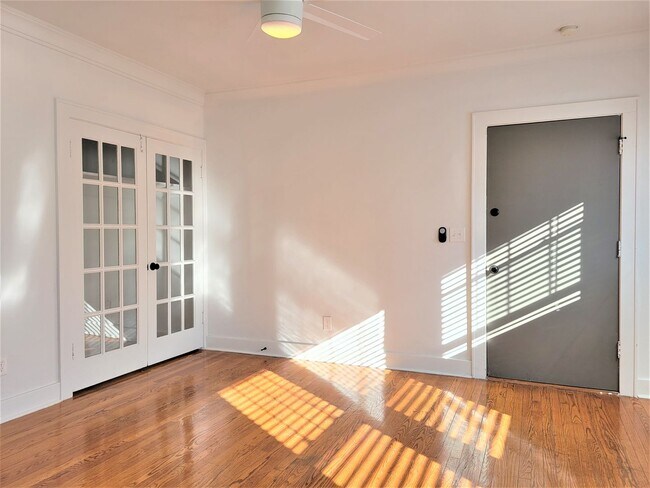 723 East Dr unit 5 ~ P, Oklahoma City, OK 73105 - photo 3