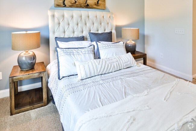 Lodge at Lake Wylie, Lake Wylie, SC 29710 - photo 6