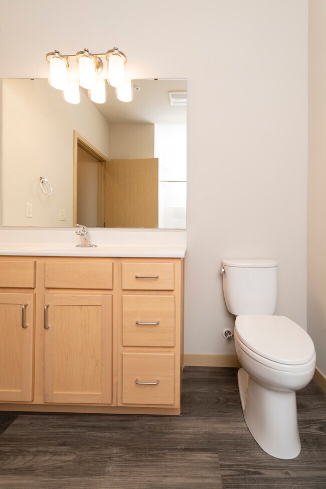 Layton Preserve, Greenfield, WI 53228 - photo 3