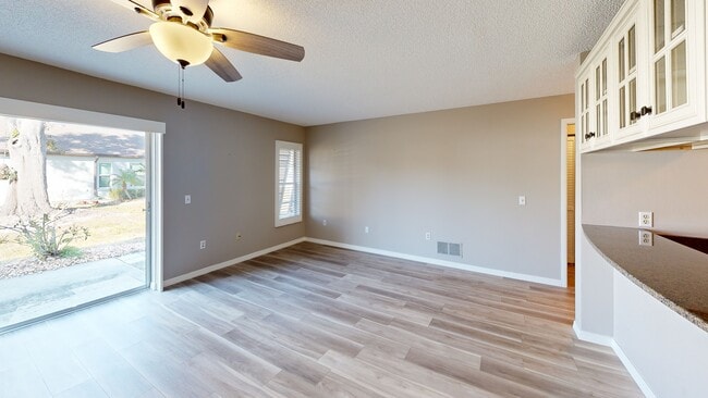 502 Foxwood Blvd, Englewood, FL 34223 - photo 3